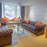 Huge 12 Bedroom Sleep 24 Luxury With 2 Hot Tubs